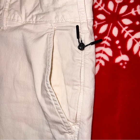 NWOT 🥀 Men's American Eagle Flat Front White Shorts - Picture 10 of 11